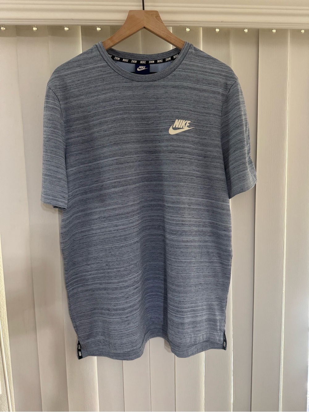 Nike Heathered Light Blue Short-Sleeve Athletic Tee